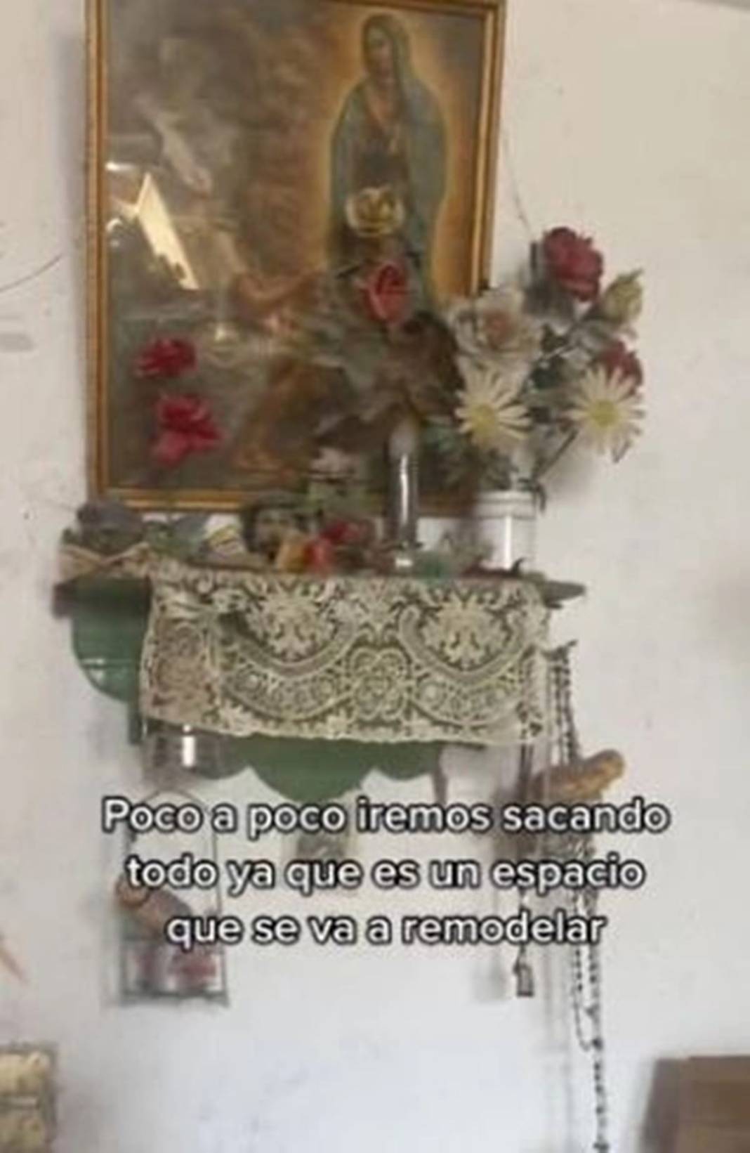 20 yıl önce mühürlenip kapatılan eve girdiler, gördükleri manzara karşısında tüyleri diken diken oldu! 3